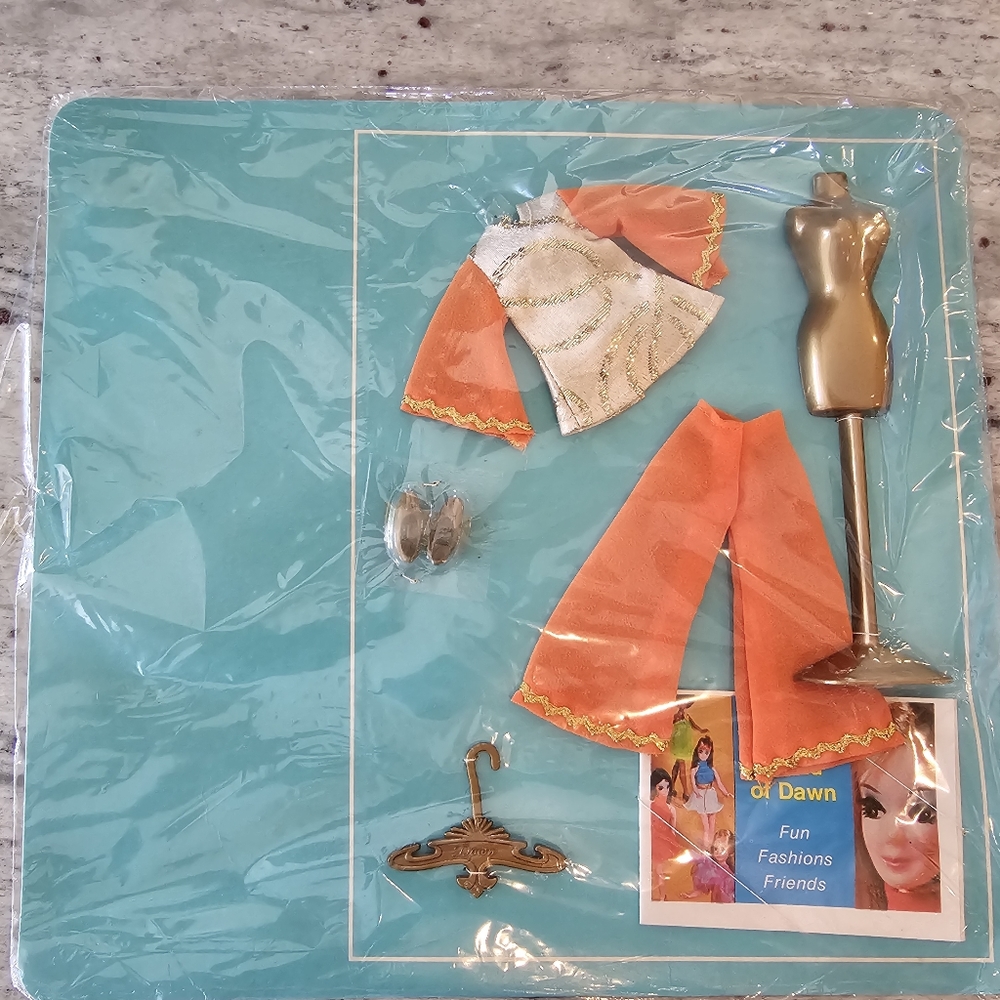 Vintage Topper Dawn doll outfit "Tangerama Tunic" mint NRFP on cardboard backing